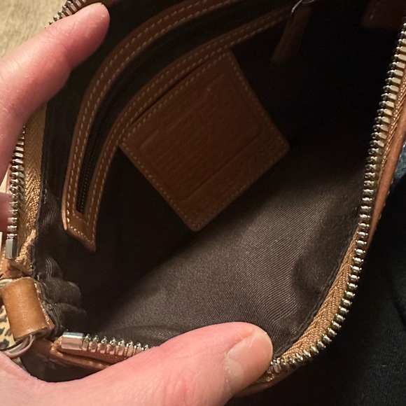 Coach purse in cognac brown - Picture 6 of 6